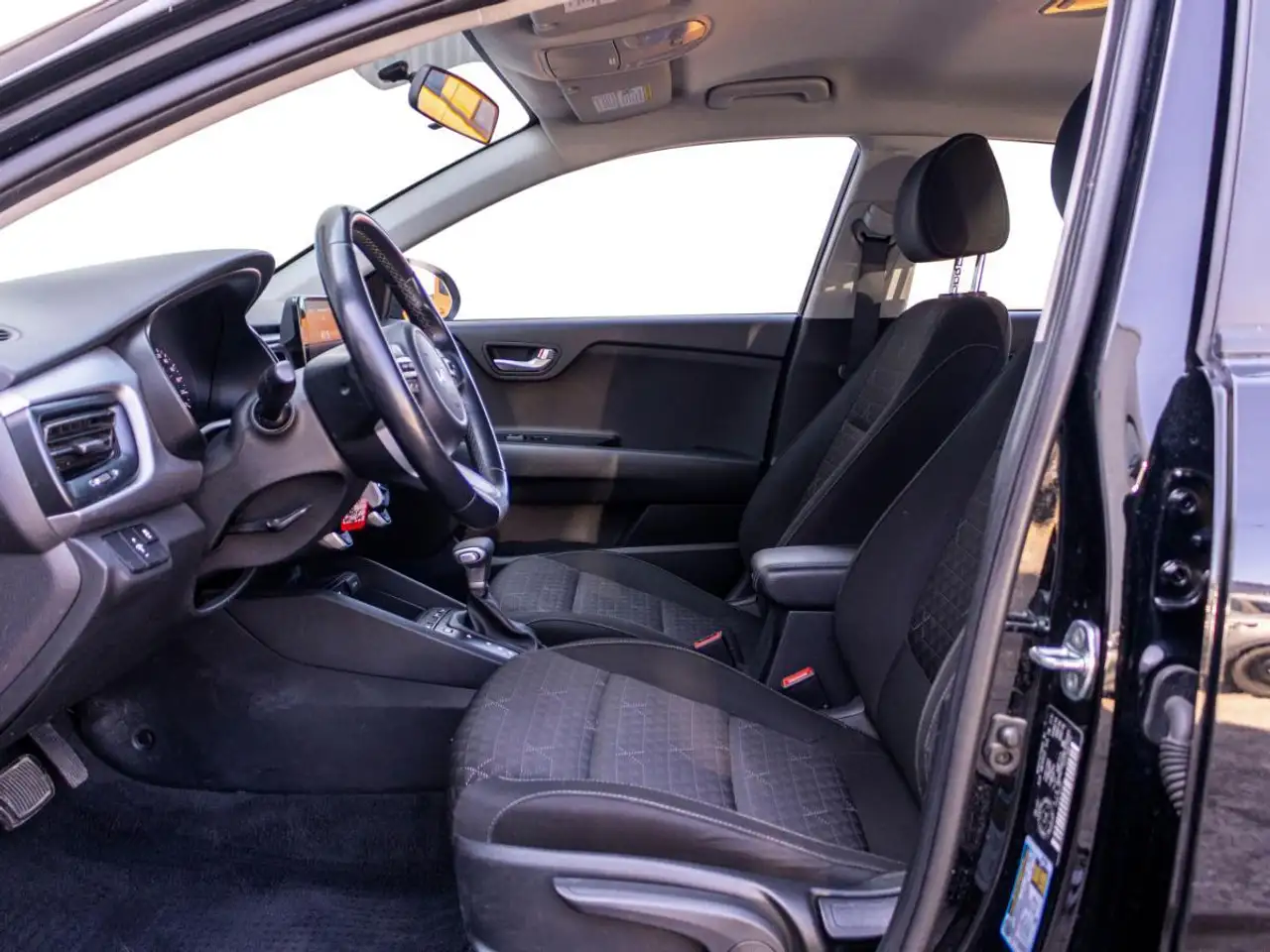 Kia Rio снимка Kia Rio