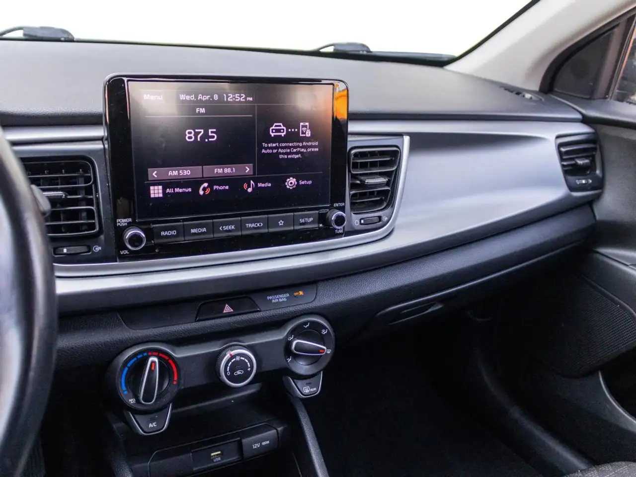 Kia Rio снимка Kia Rio