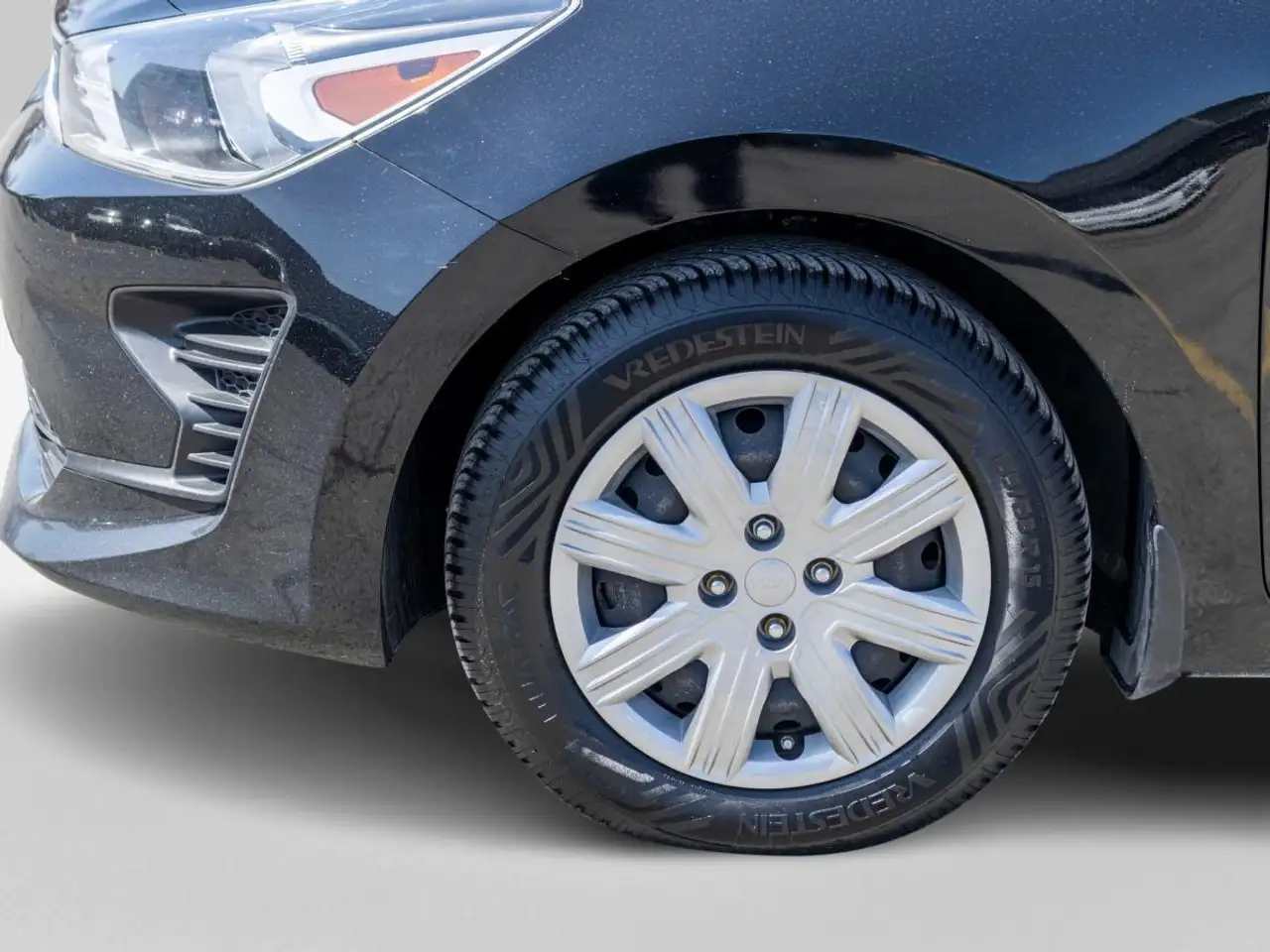 Kia Rio снимка Kia Rio