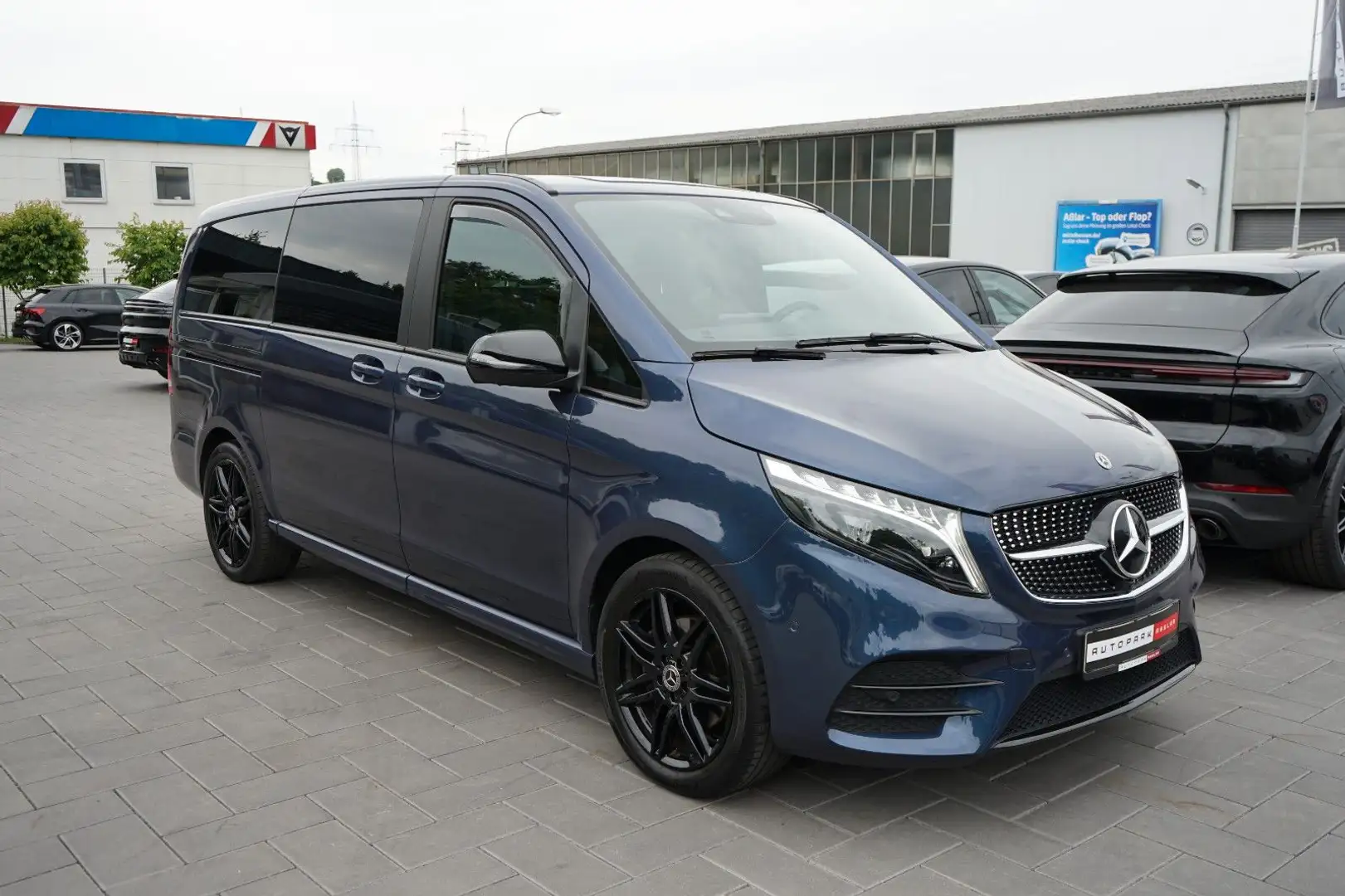 Mercedes-Benz V 300 V300d *AMG/NIGHT/STHZ/AIRMATIC/SITZKLIMA/19z Bleu - 1