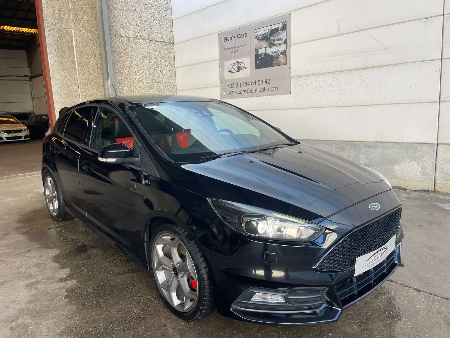 Ford Focus ST 2.0T Milltek 250PK * Xenon/GPS * Noir - 2