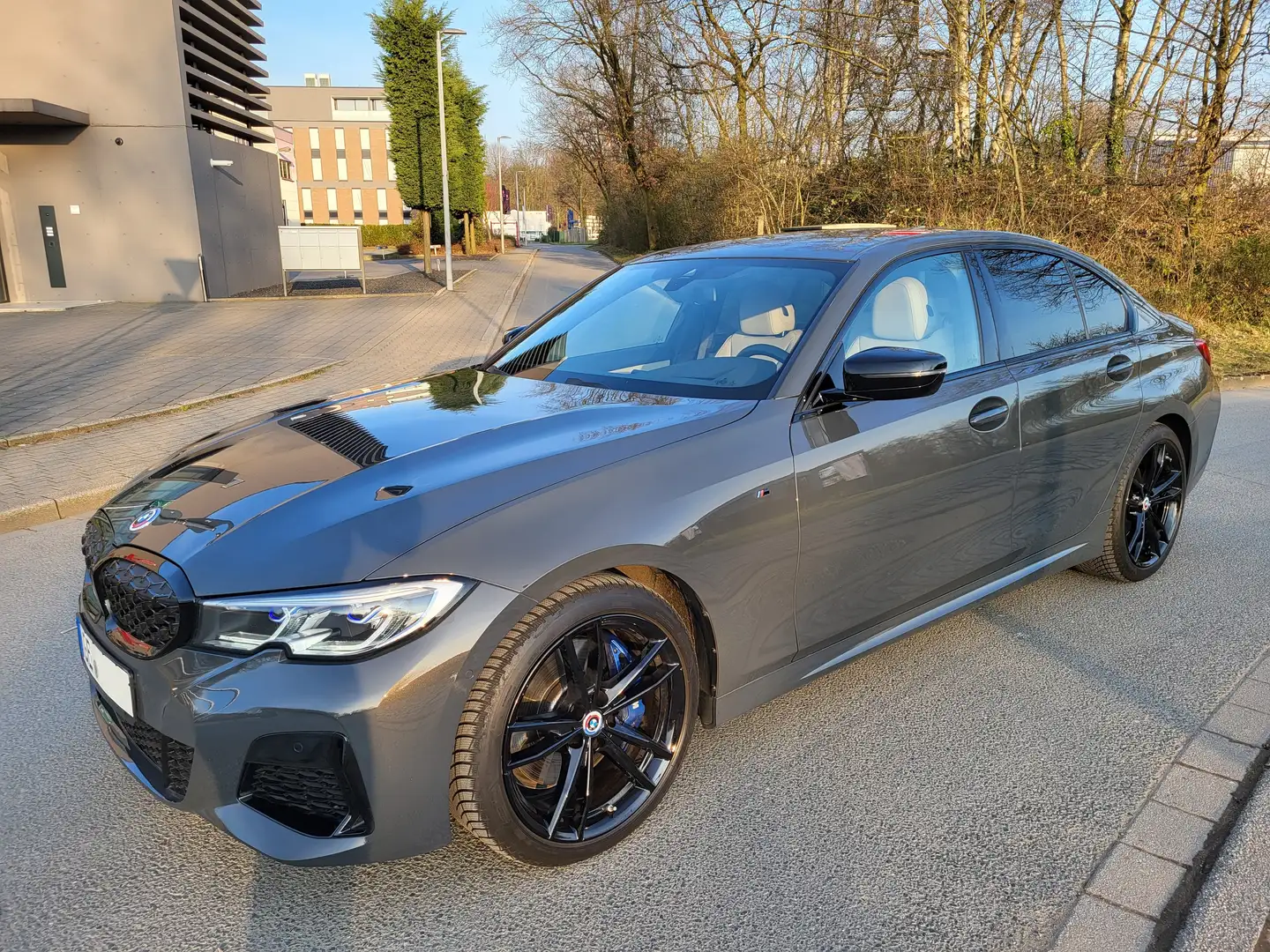 BMW 340 M340i+xDrive - neuwertig; deutsche Erstzul. Šedá - 1