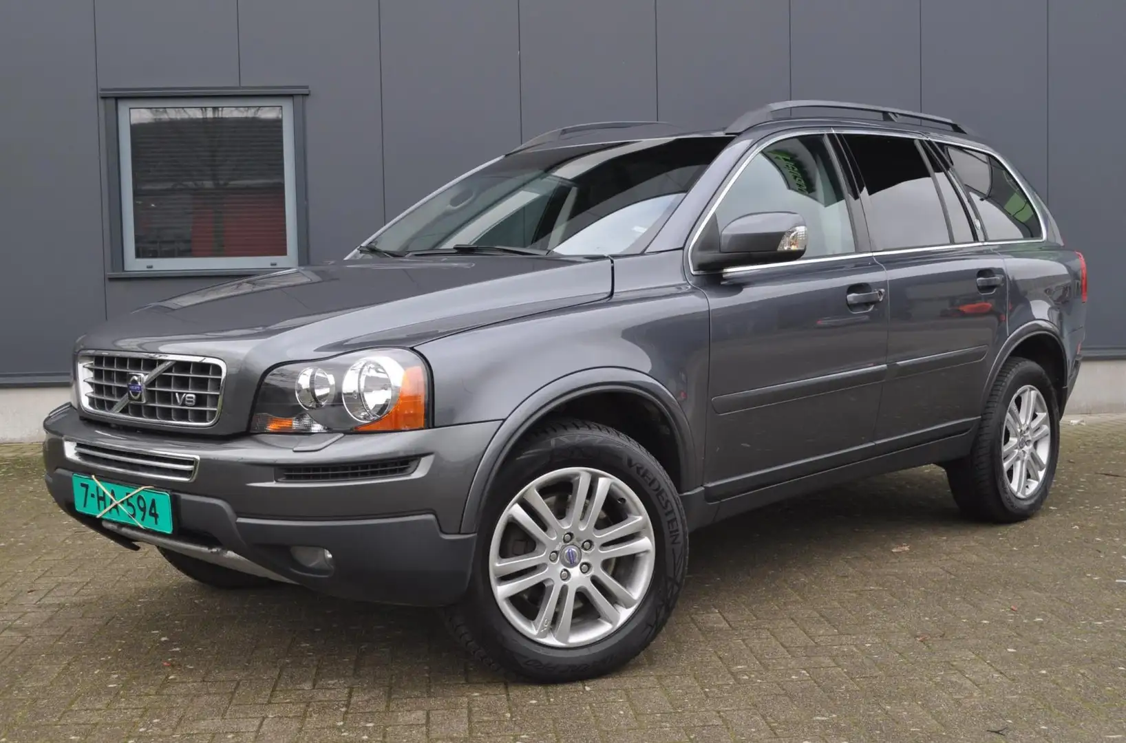 Volvo XC90 4.4 V8 Summum FACELIFT, netto € 15.650, bijtel vri Grijs - 2