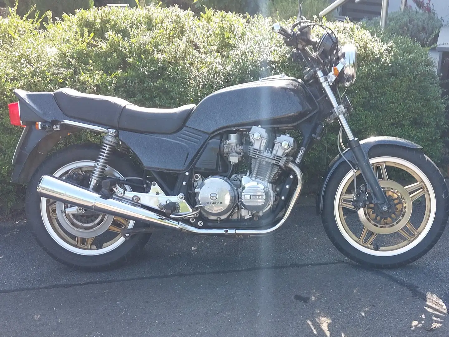 Honda CB 900 F1 Zwart - 1