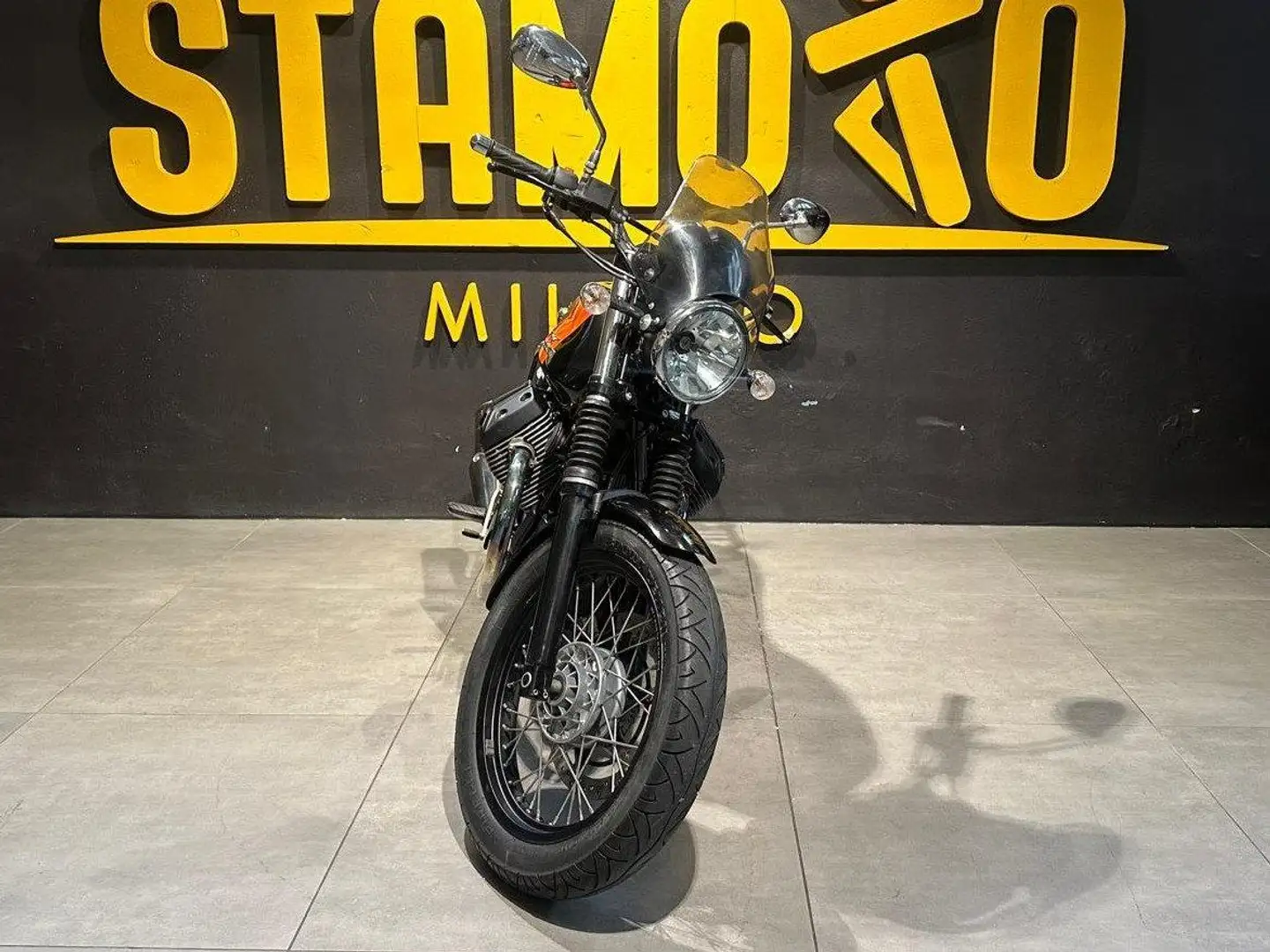 Moto Guzzi V 7 II Special Nero - 2