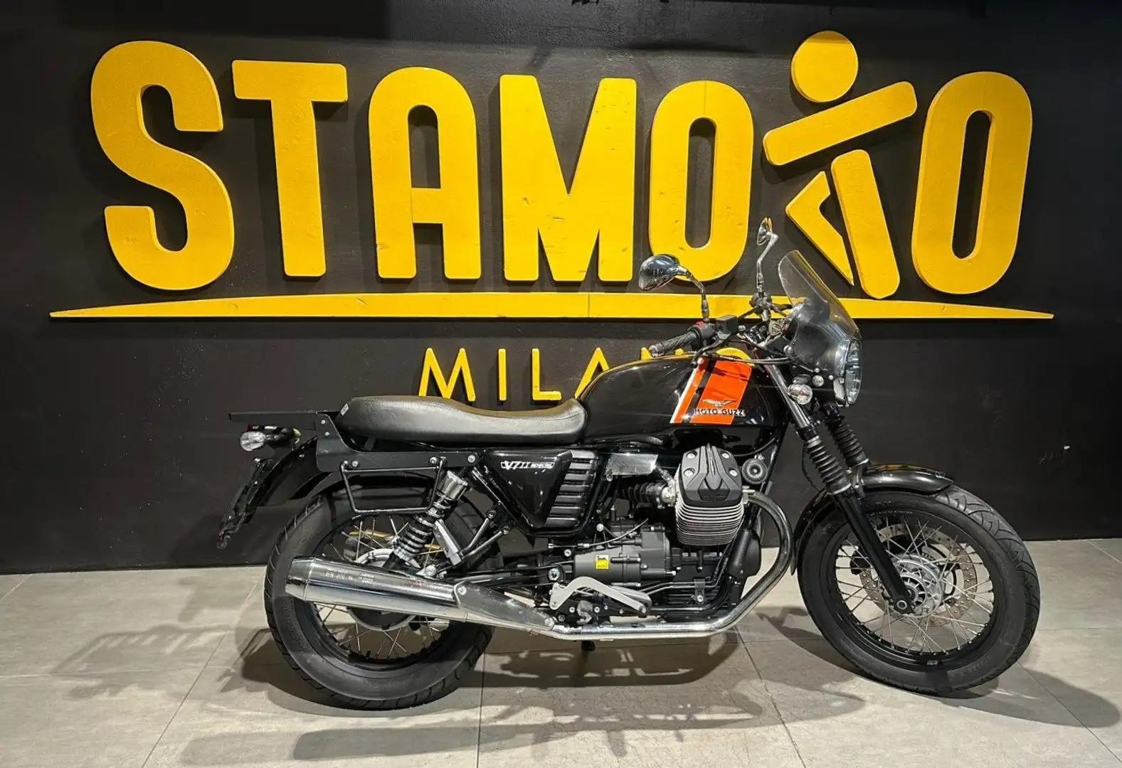 Moto Guzzi V 7 II Special Nero - 1