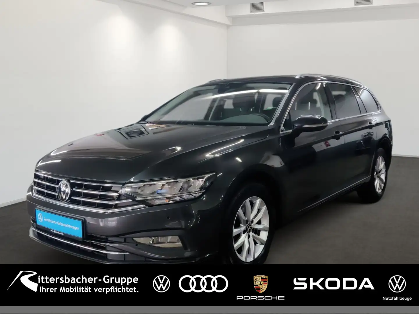 Volkswagen Passat Variant 2.0 TDI Business DSG Navi LED Grau - 1
