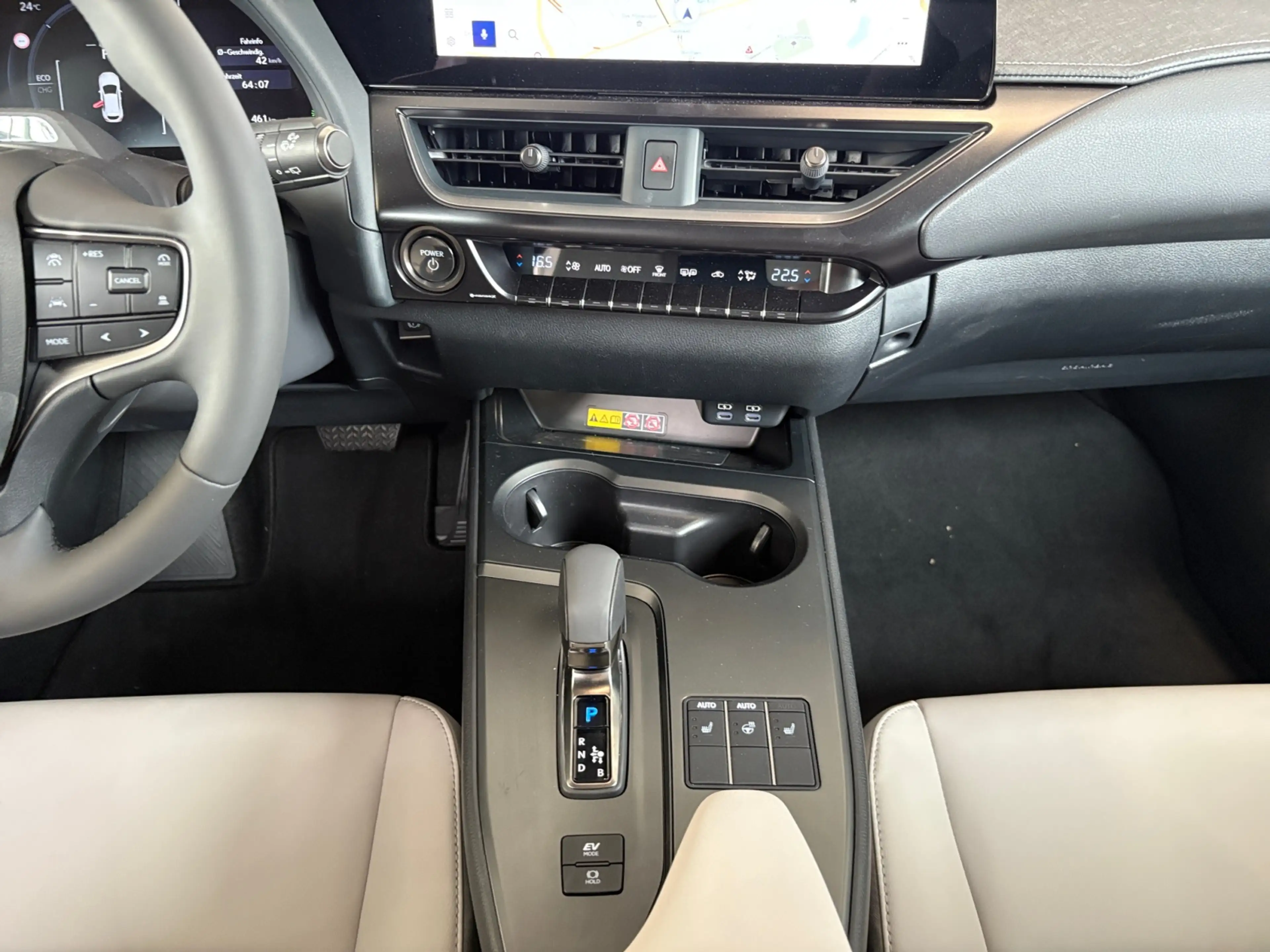Lexus UX 300h F Sport Design *Vorlauf *diverse Farben* — photo 12