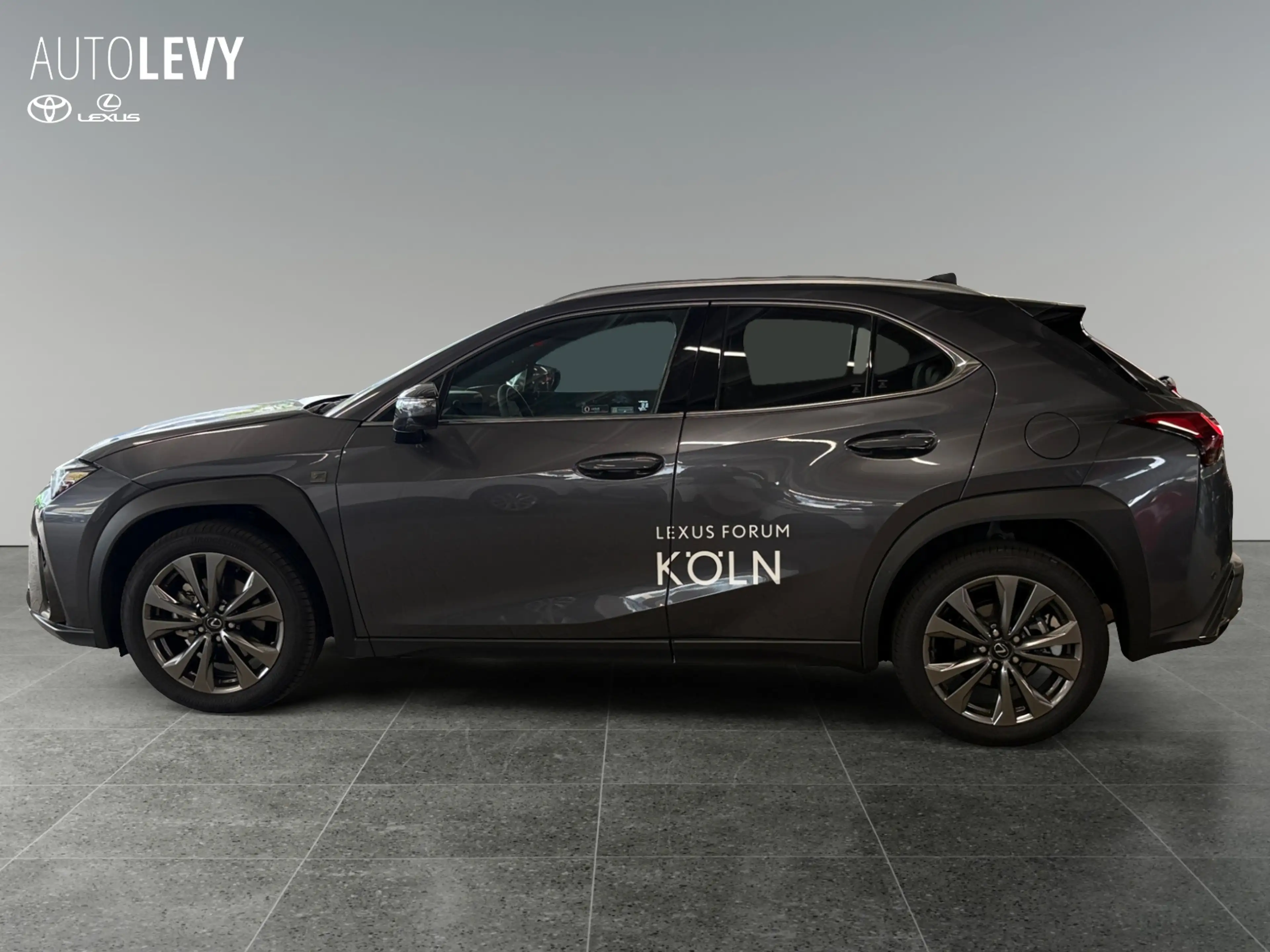 Lexus UX 300h F Sport Design *Vorlauf *diverse Farben* — photo 3