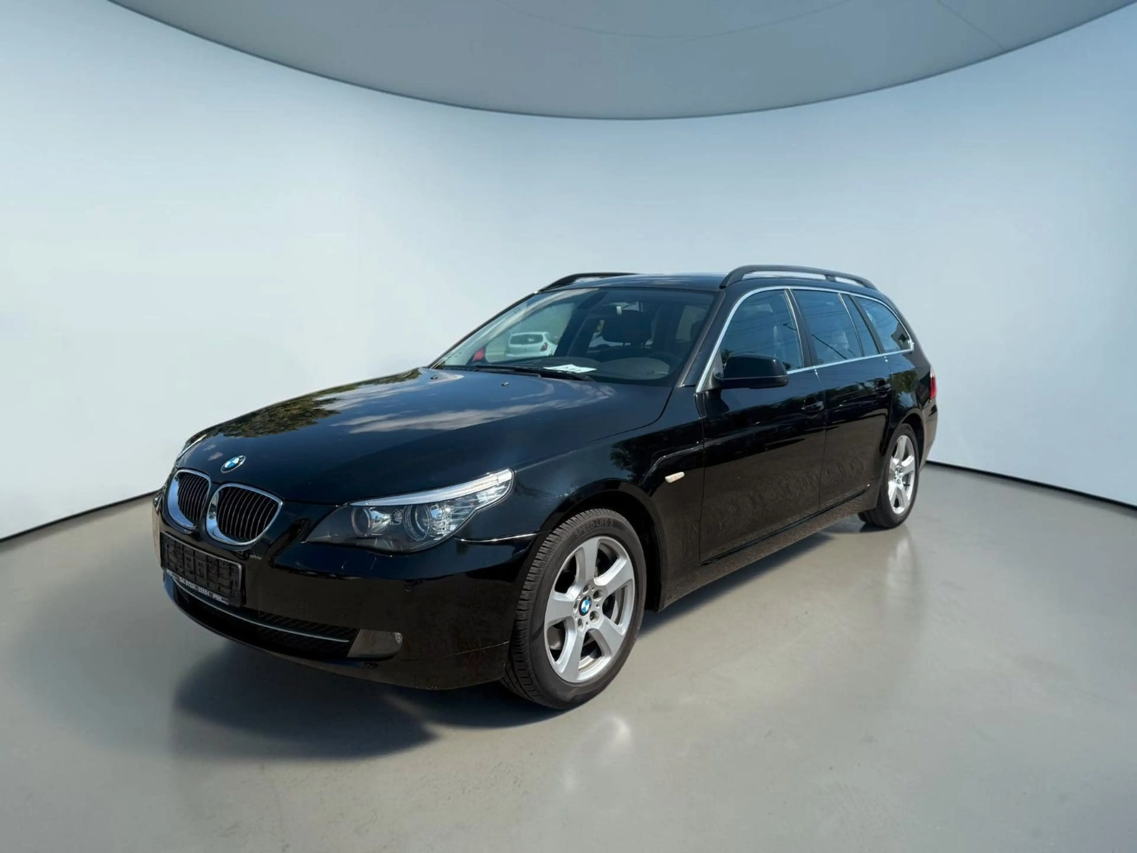 BMW 525 i xDrive T Advantage HIFI*AHK*XENON*PDC*STHZ