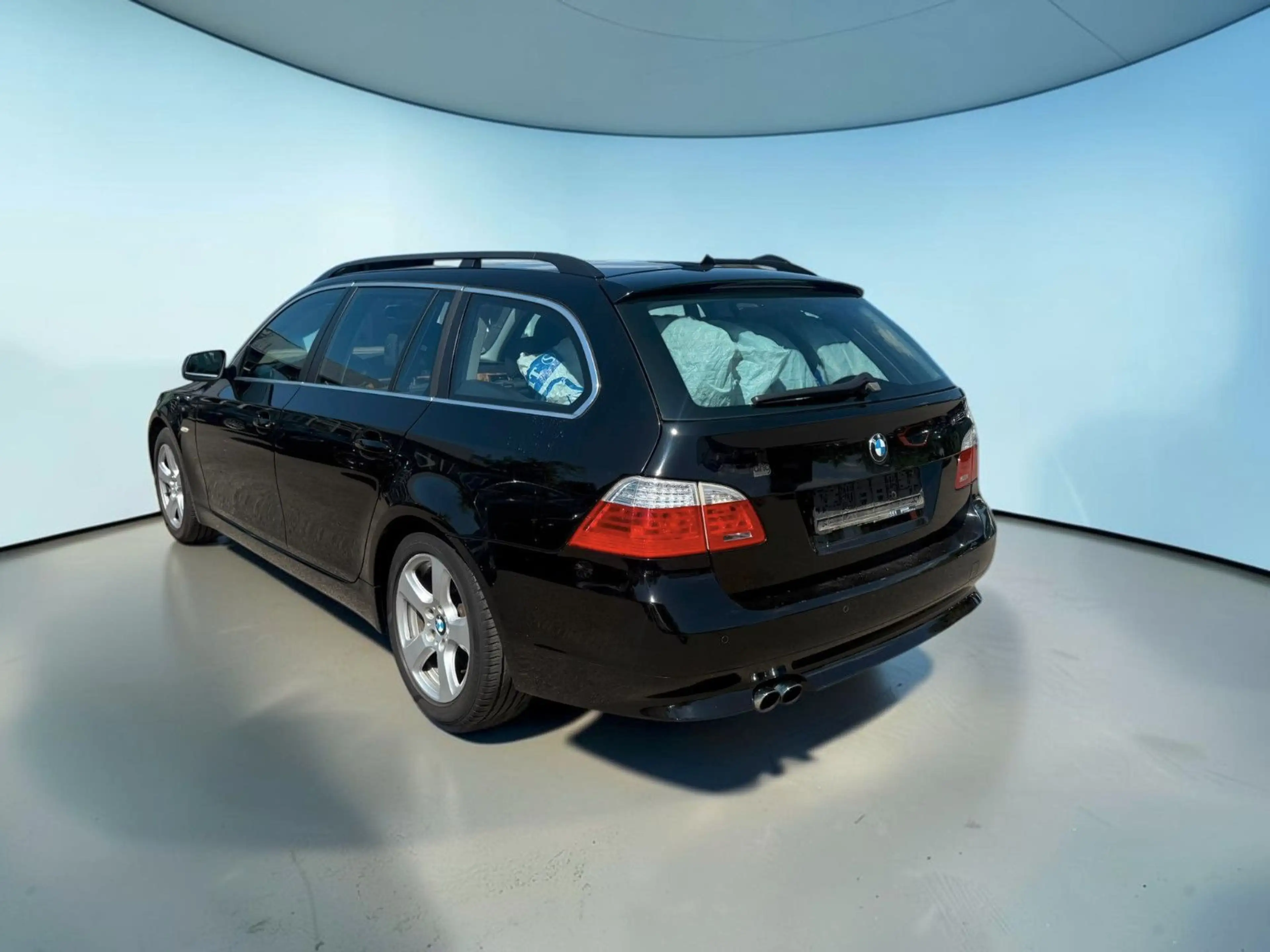 BMW 525 i xDrive T Advantage HIFI*AHK*XENON*PDC*STHZ — photo 6