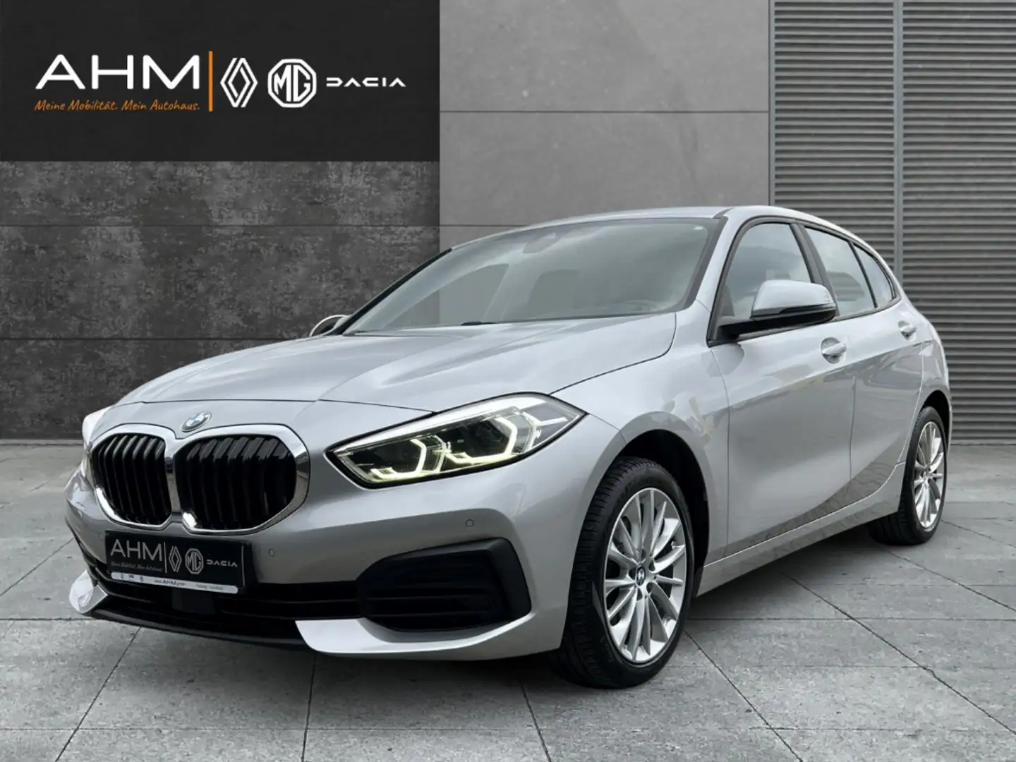 BMW 118 d Advantage HEAD-UP LED AHK SHZ Sport Lenkrad Plateado - 1