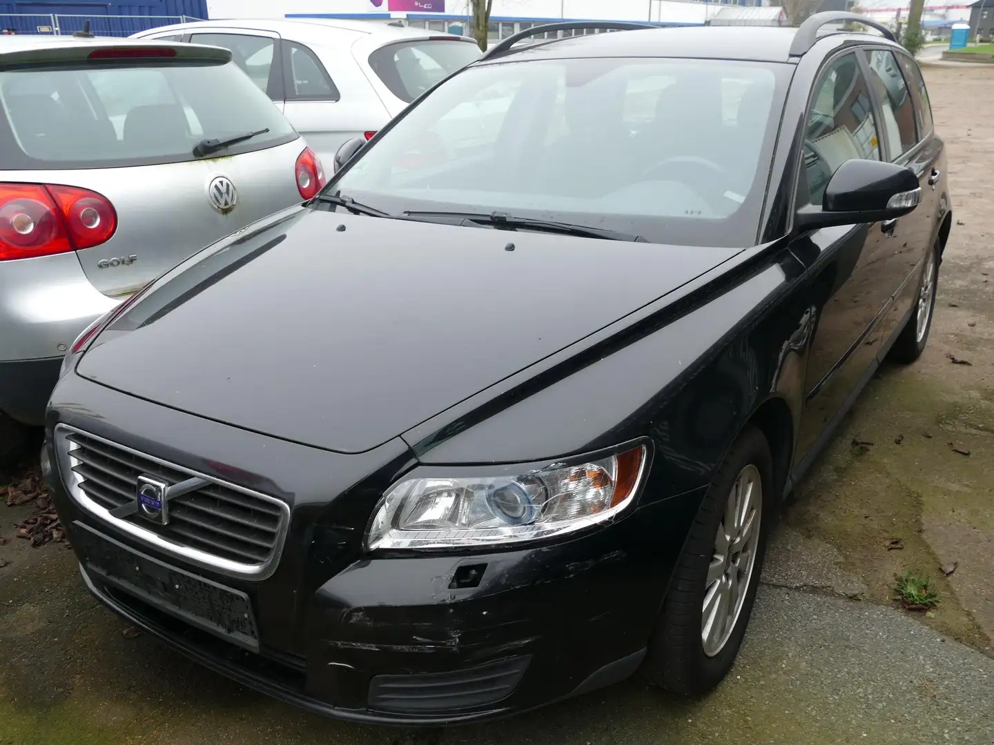 Volvo V50 2.0Diesel Kombi Klimaautomatik Motorschaden Noir - 1