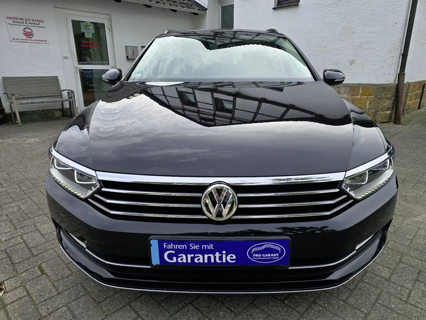 Volkswagen Passat Variant Passat Comfortline BMT/Start-Stopp 4Motiion Schwarz - 1