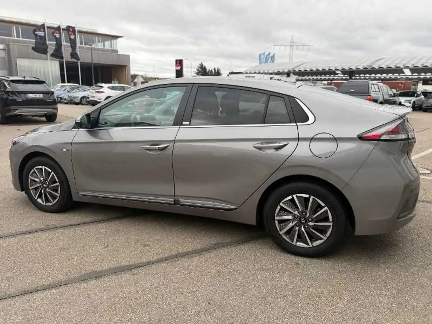 Hyundai IONIQ EV PREMIUM 38kWh / GJR Silber - 2
