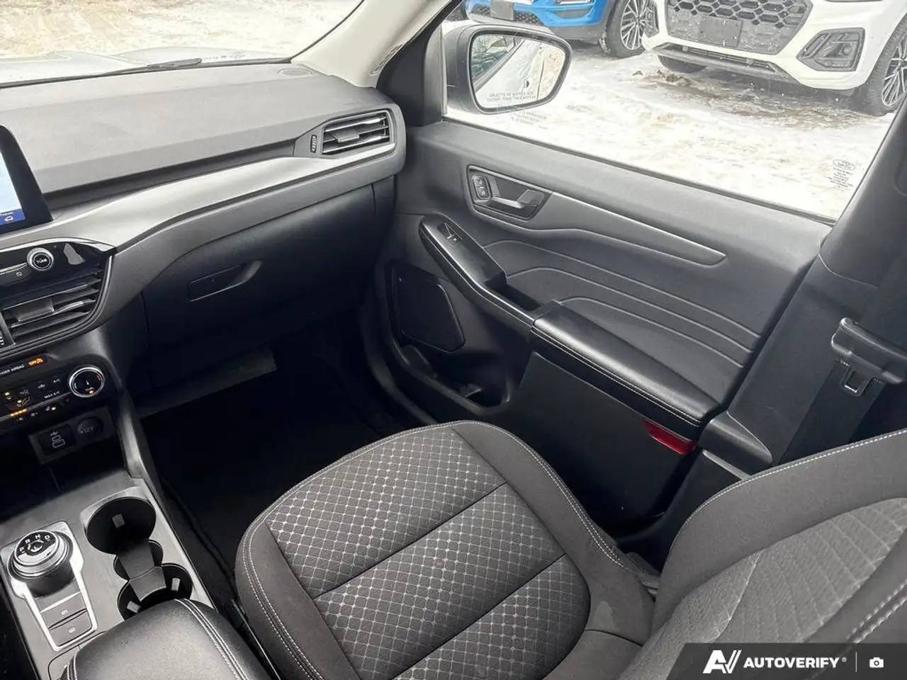 Ford Escape снимка Ford Escape