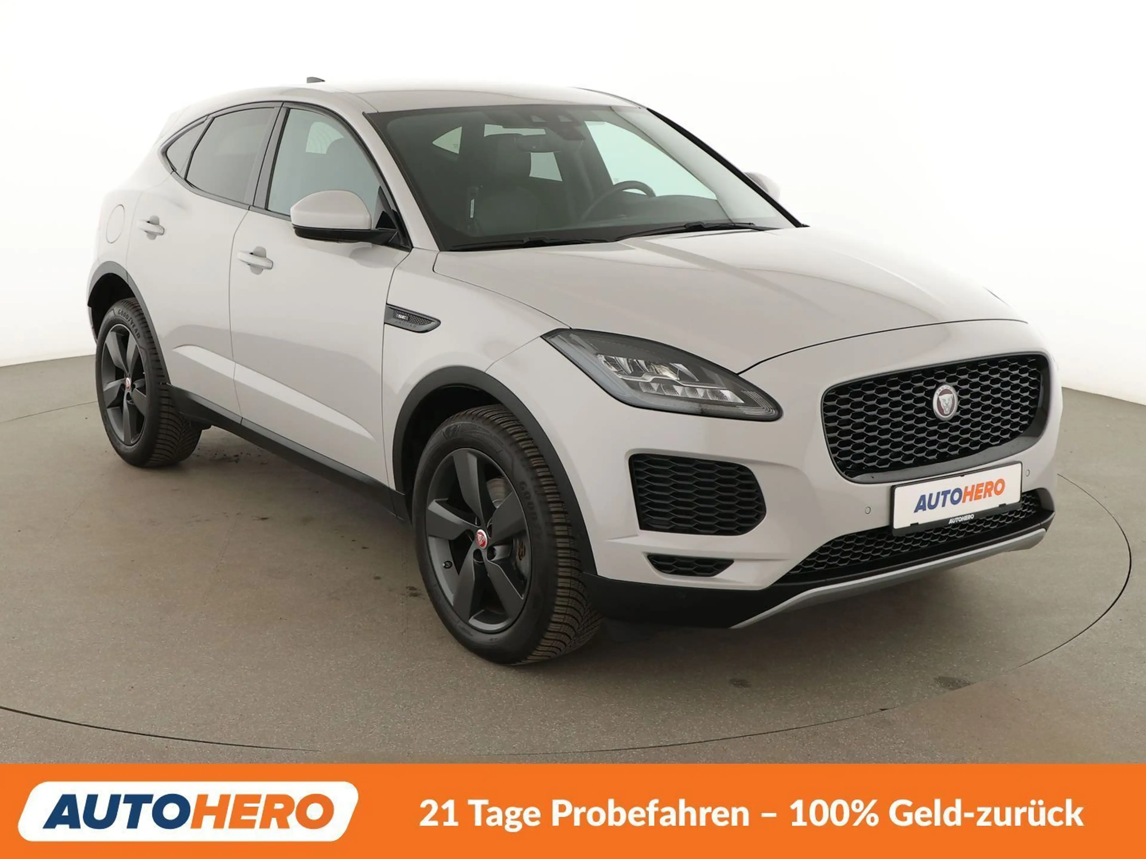 Jaguar E-Pace D180 SE AWD Aut.*NAVI*CAM*LED*ACC*SHZ*LHZ* — photo 8