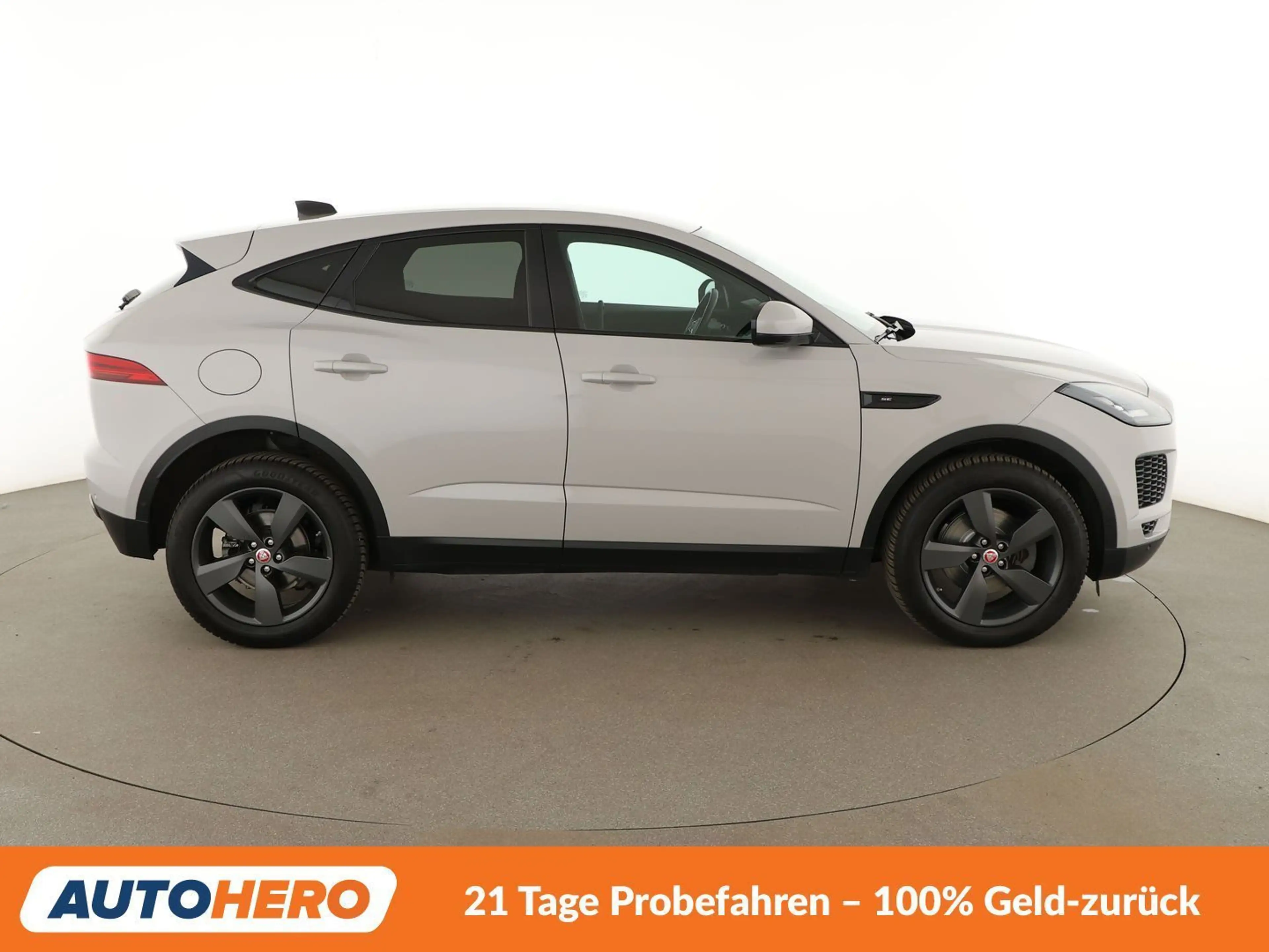 Jaguar E-Pace D180 SE AWD Aut.*NAVI*CAM*LED*ACC*SHZ*LHZ* — photo 7