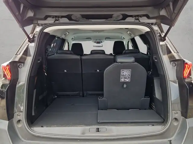 Peugeot 5008 view 15