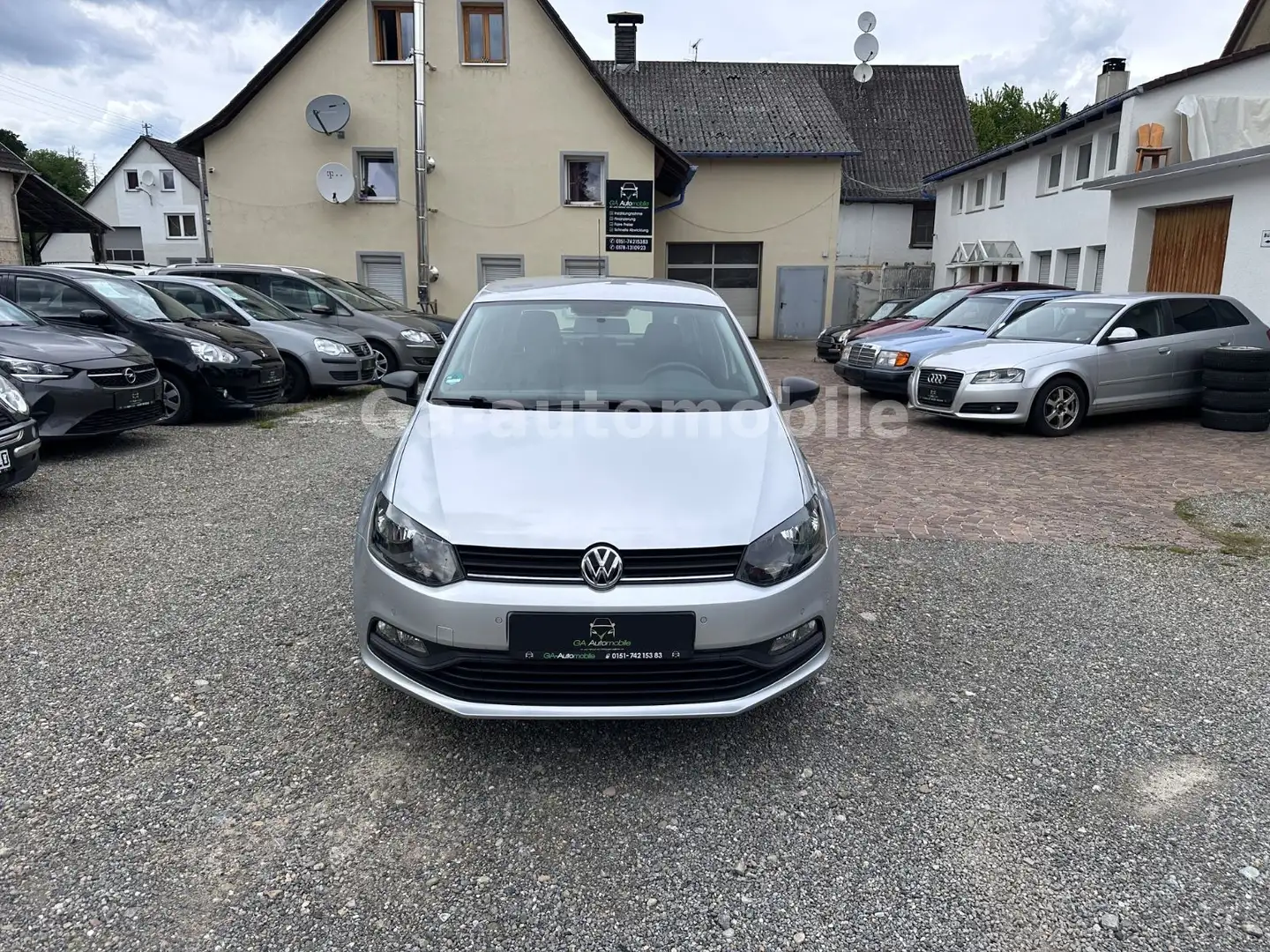 Volkswagen Polo V 1.4 TDI ** 1. Hand ** Lückenl. Service ** Srebrny - 1