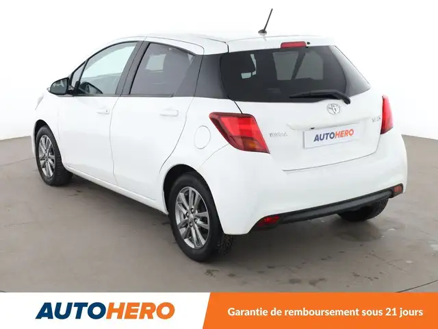 Toyota Yaris view 4