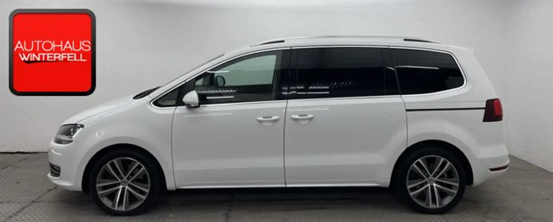 Volkswagen Sharan 2.0 TDI Highline 7SITZ+ACC+KAMERA+CARPLAY Bílá - 2