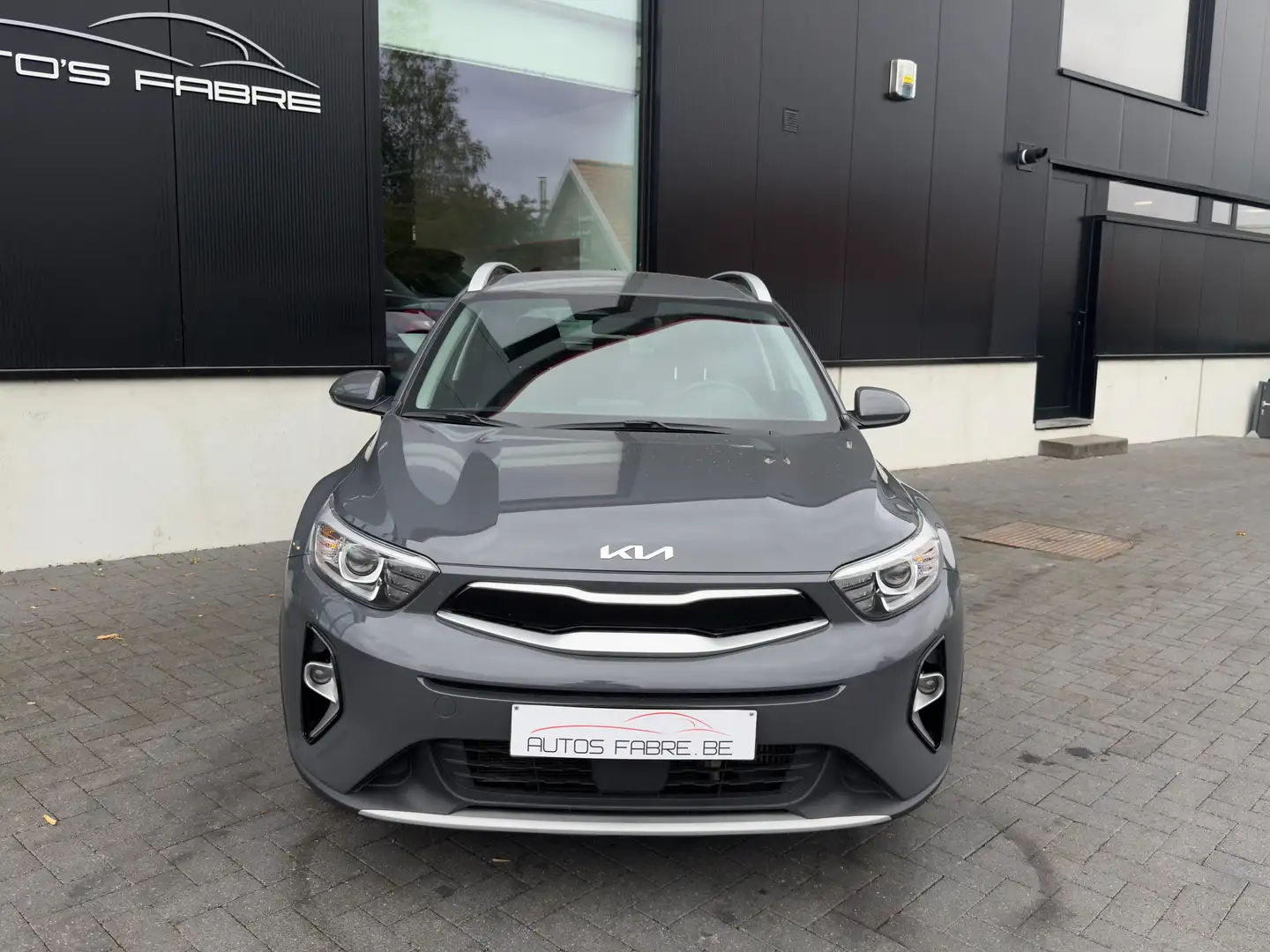Kia Stonic 1.0 T-GDI 100PK GPS Camera Grijs - 2
