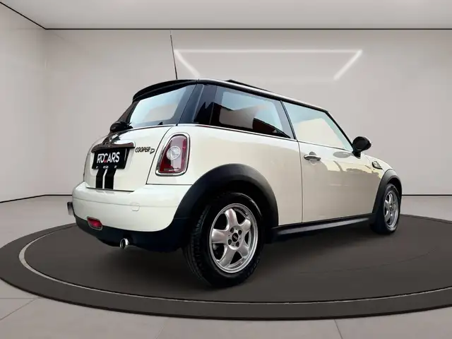 Mini Cooper Cooper view 6