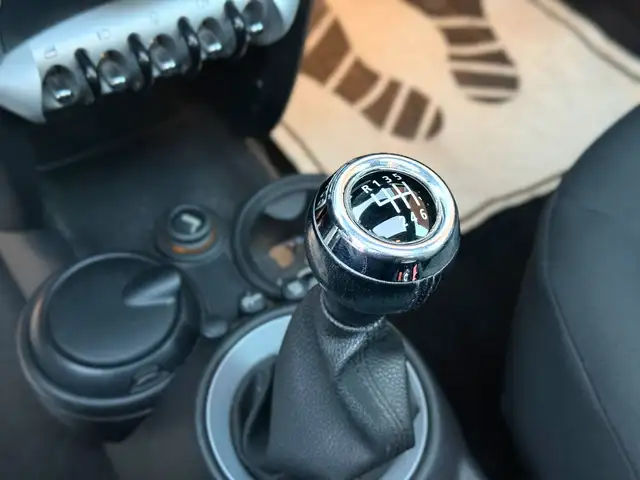 Mini Cooper Cooper view 12