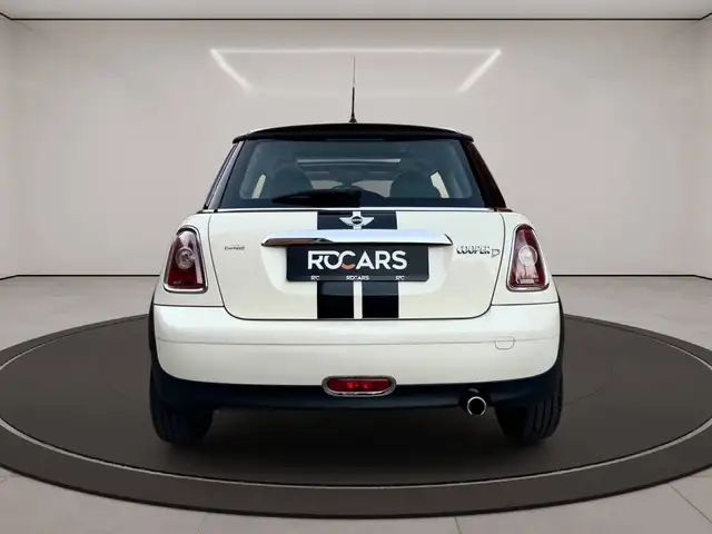Mini Cooper Cooper view 7