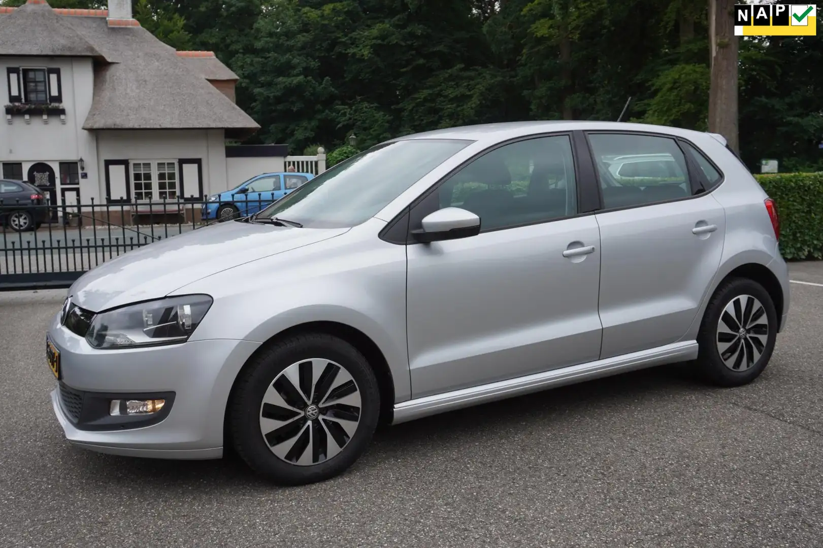 Volkswagen Polo 1.0 BlueMotion Edition Grijs - 1