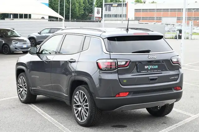 Jeep Compass view 7