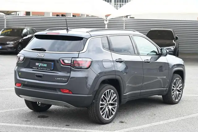 Jeep Compass view 5