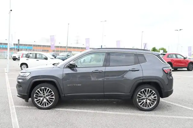 Jeep Compass view 8
