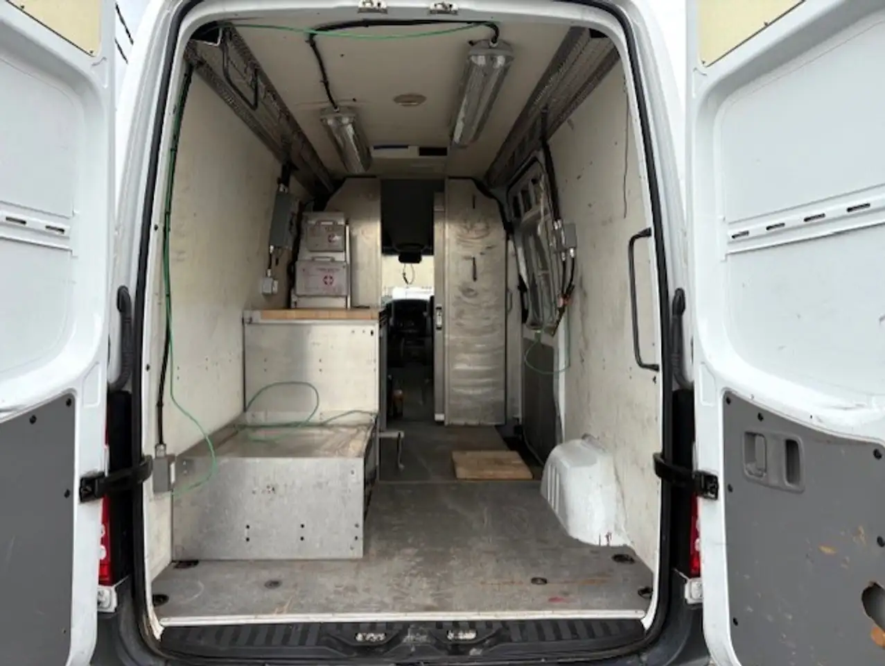 Mercedes-Benz Sprinter снимка Mercedes-Benz Sprinter