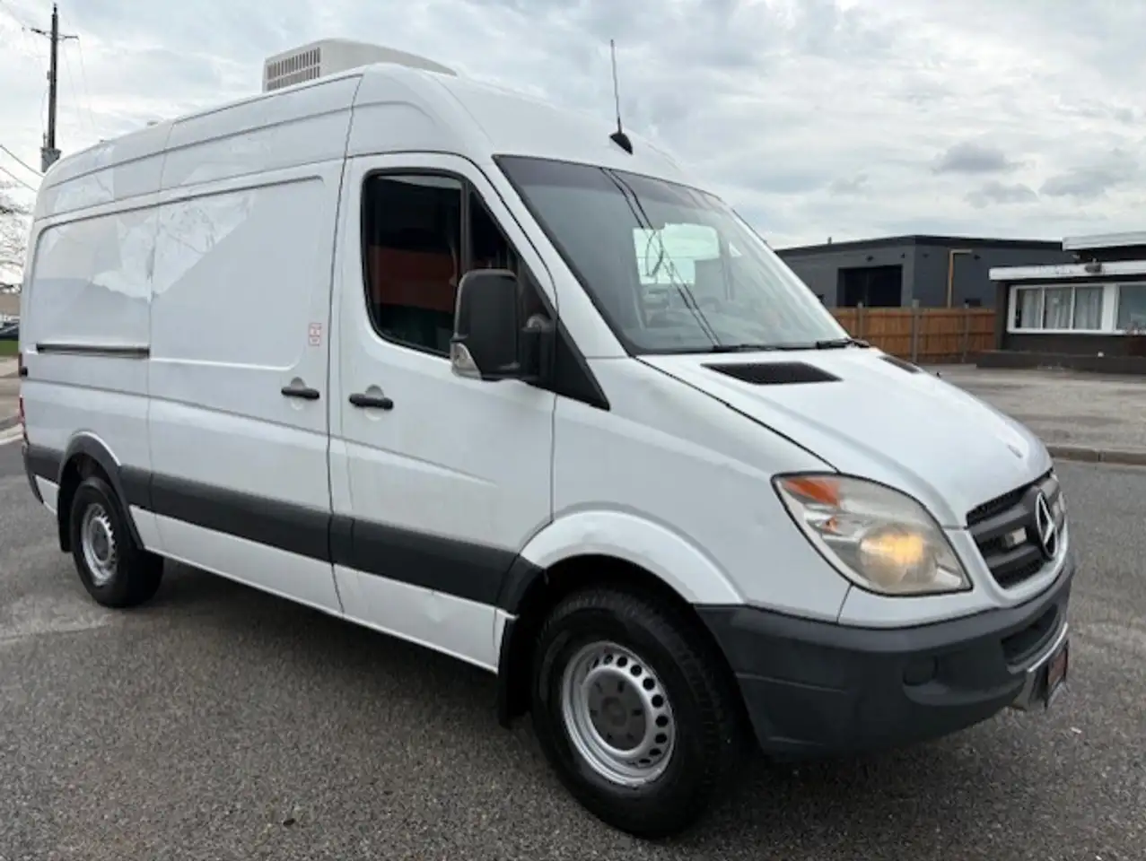 Mercedes-Benz Sprinter снимка Mercedes-Benz Sprinter