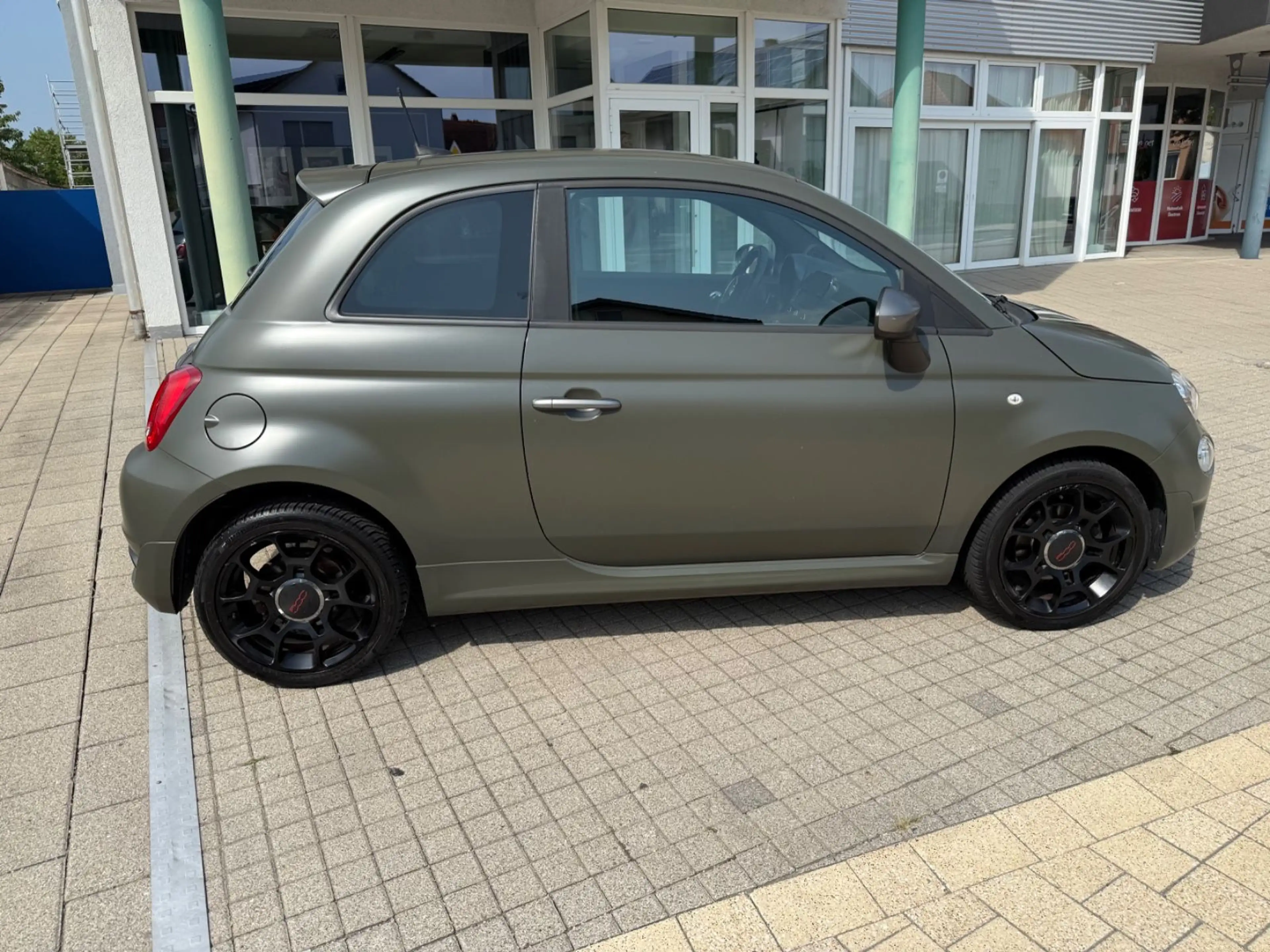 Fiat 500 S , Alpi Grün Matt, NAVI,Leder ,TüV 06.2027 — photo 14