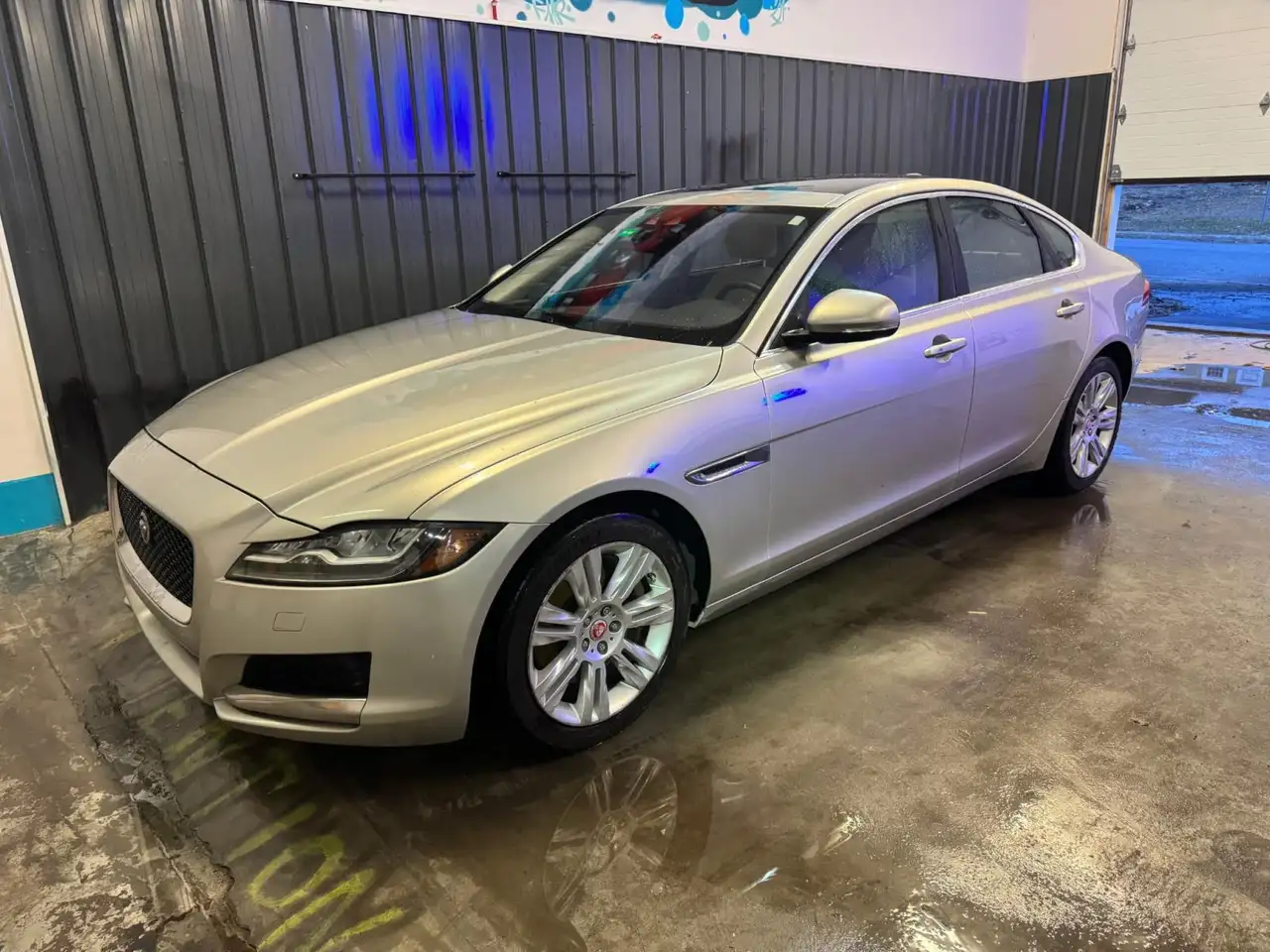 2016 Jaguar XF