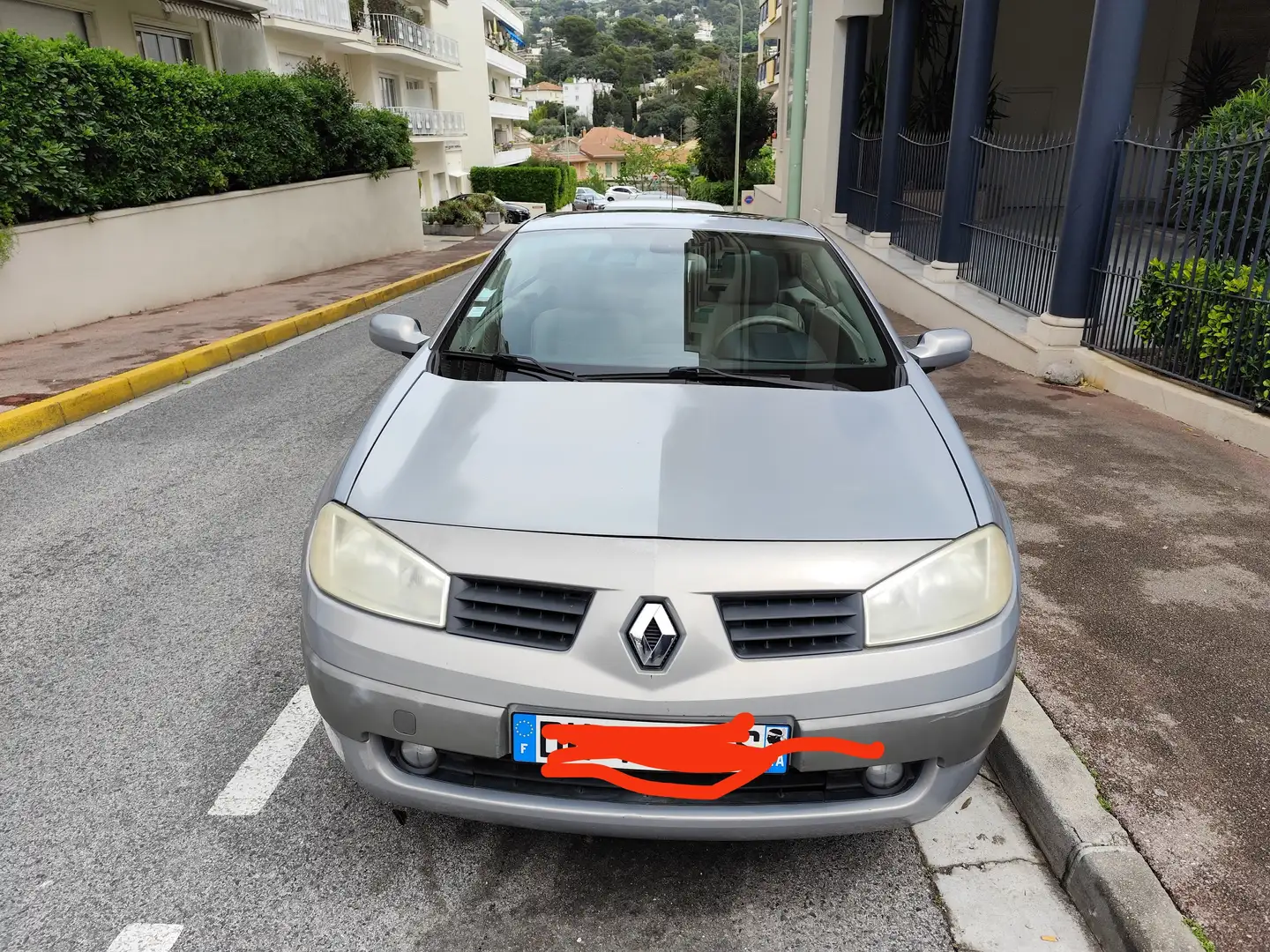 Renault Megane Mégane CC 1.6 16V Luxe Privilège Argent - 2