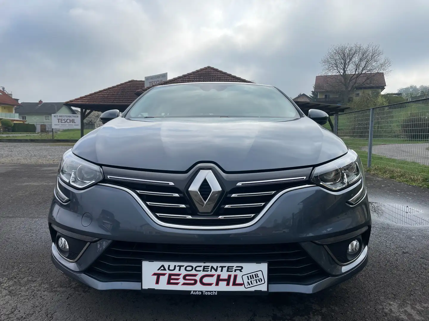 Renault Megane Mégane Intens Energy TCe 100 Intens*48.000KM* Grau - 2