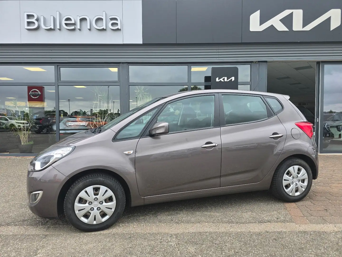 Hyundai iX20 1.6 Trend AWR AHK Braun - 1