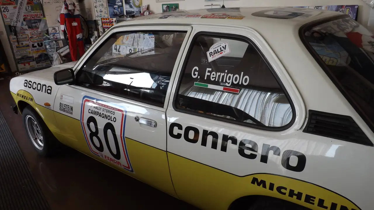 Opel Ascona B 2000 SR con passaporto HTP nazionale ben tenuta di carrozzeria e meccanica, foto 4