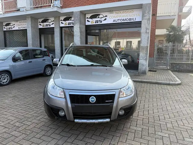 Fiat Sedici FIAT SEDICI 1.9 mjt Dynamic 4x4 120cv PELLE/