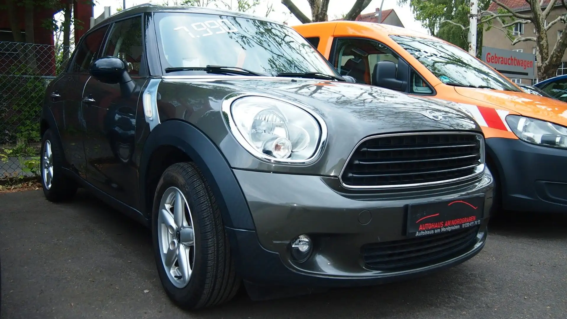 MINI One Countryman One Сірий - 2