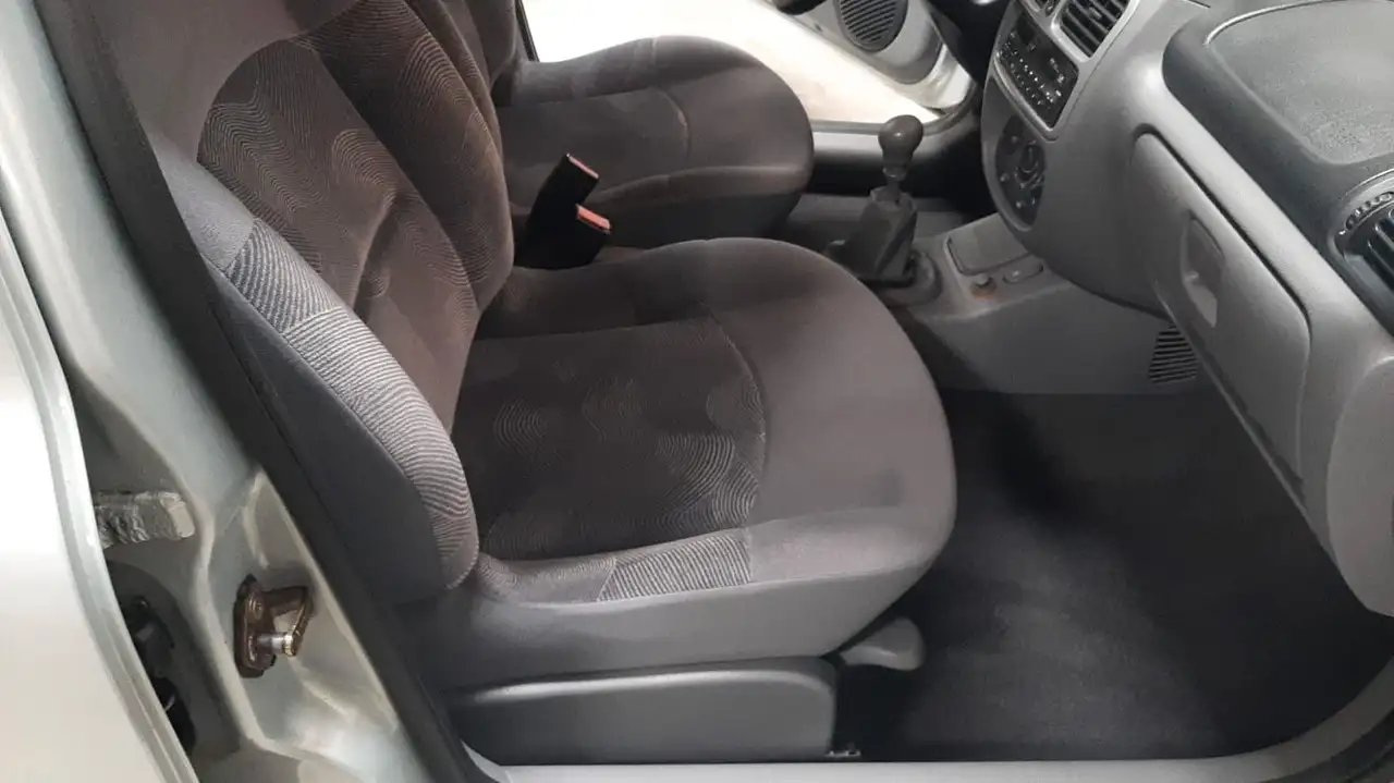 Renault Clio 1.4 RXE, foto 7