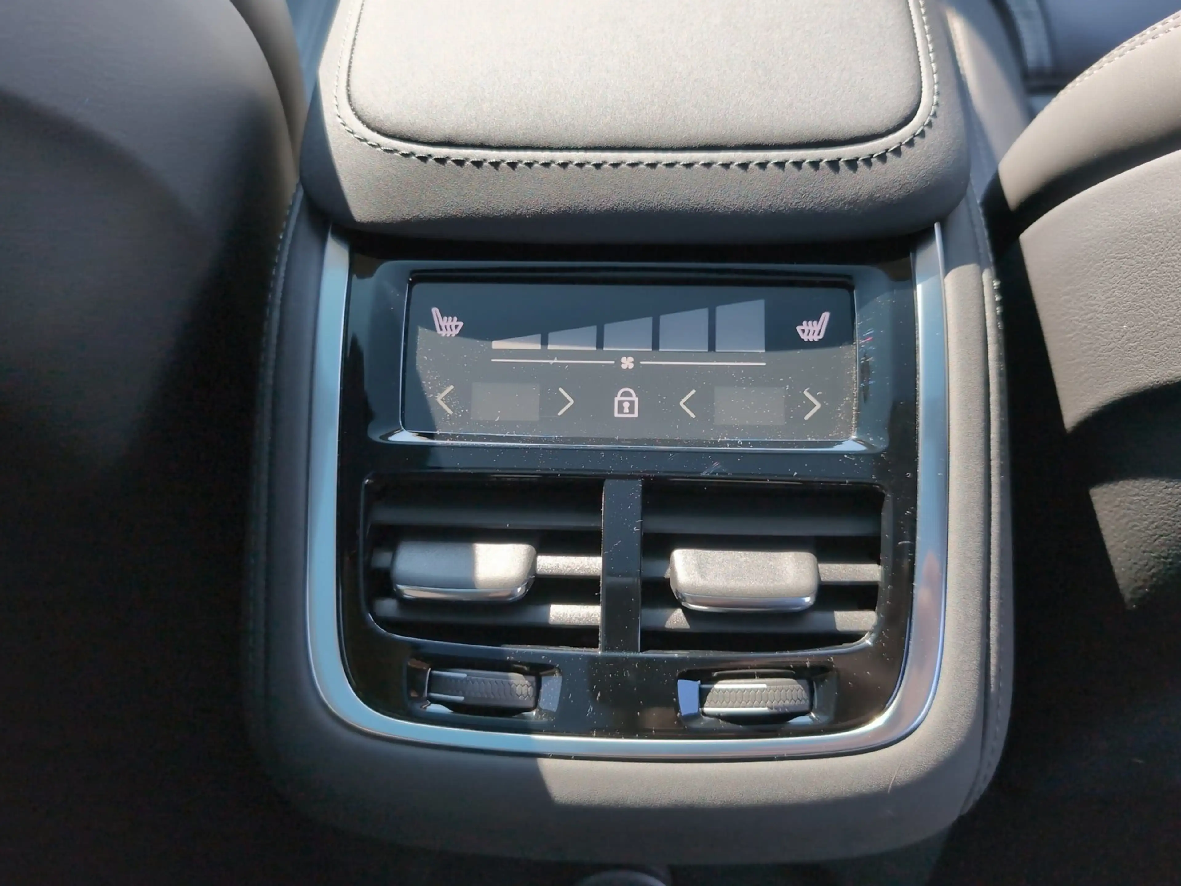Volvo XC90 +T8+Ultra+Luftfw+Polestar+Trittbretter+VOLL+ — photo 9