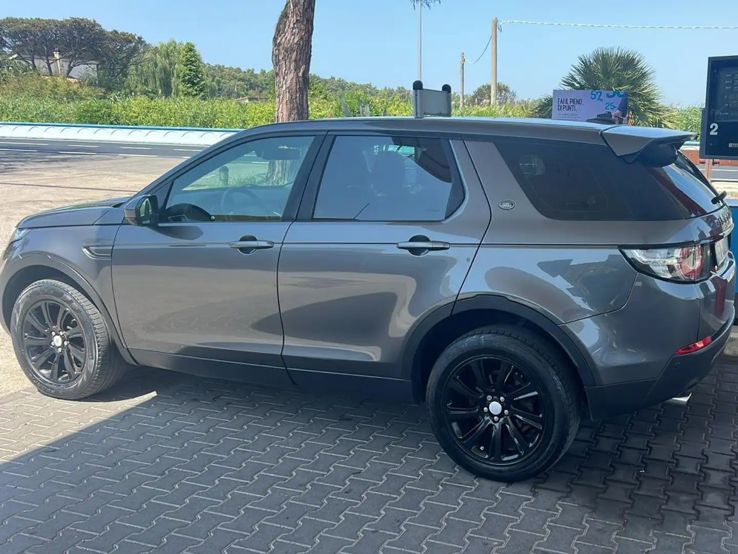 Land Rover Discovery Sport Discovery Sport I 2015 2.2 td4 HSE awd 150cv auto Grigio - 2