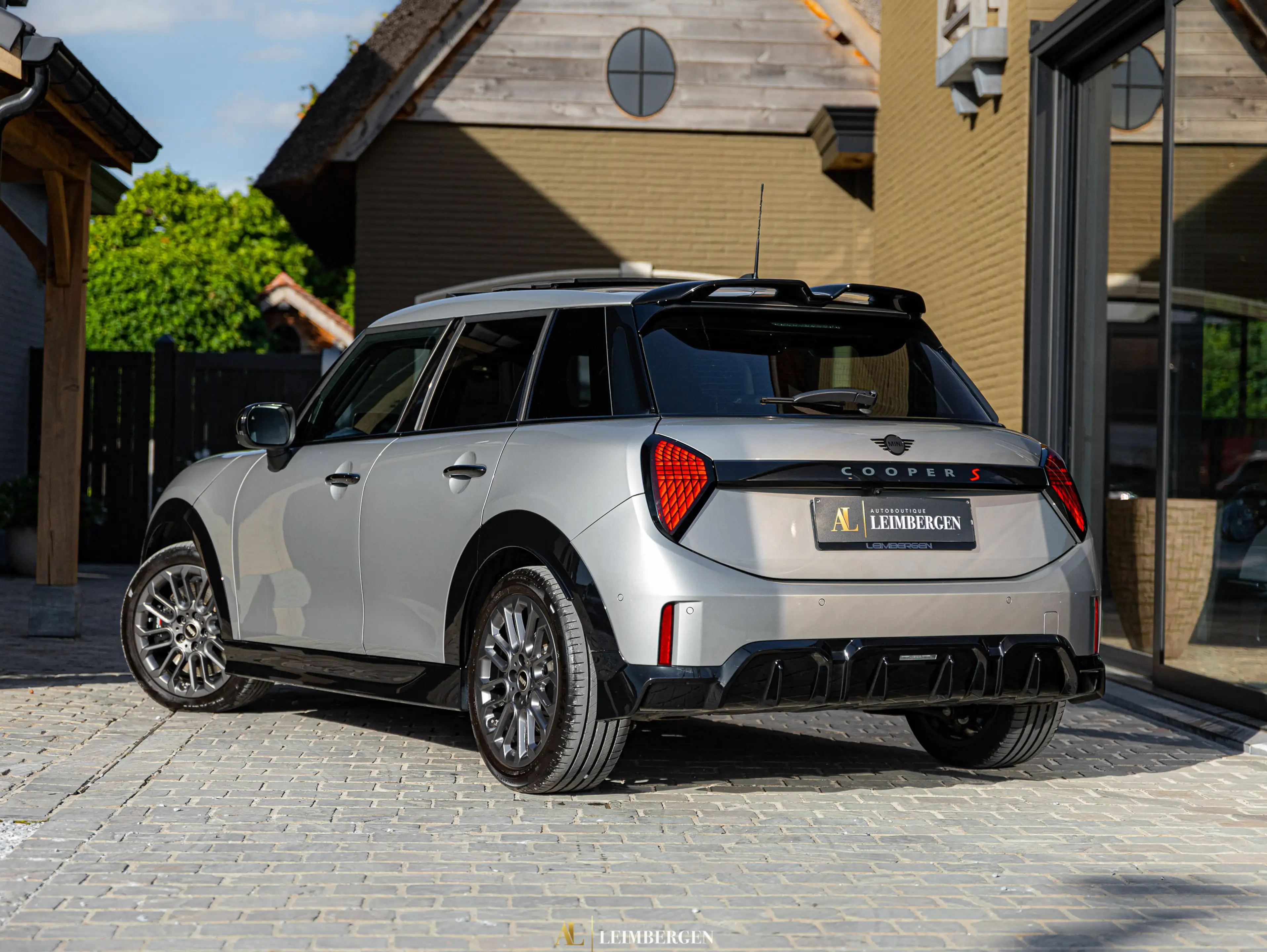 MINI Cooper S John Cooper Works / XL Pack / Harman Kardon / Pano / 360° / Massage / Seat Heating / Head-Up — photo 3