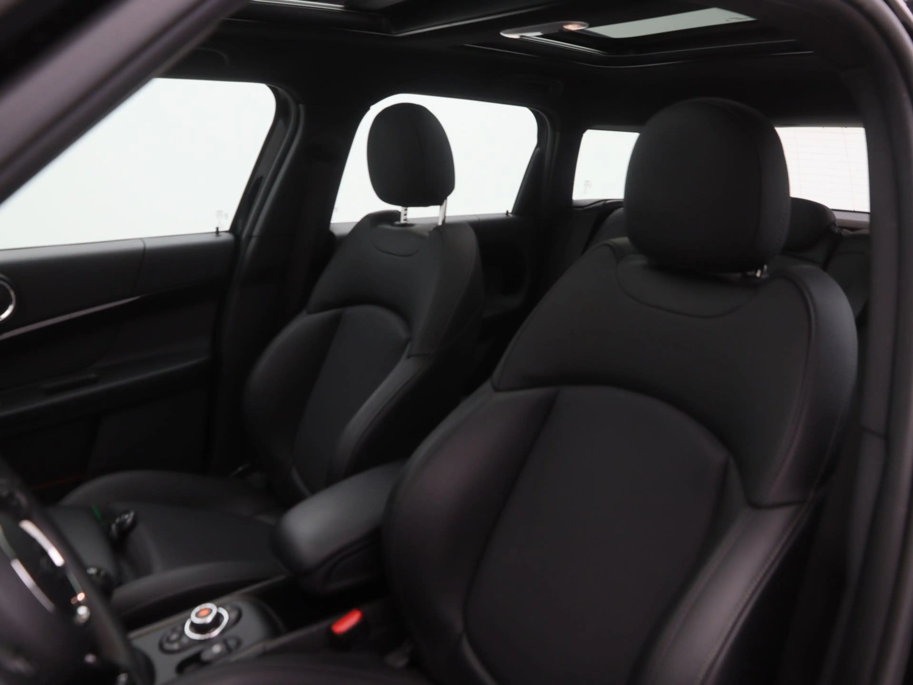 MINI One Countryman Business Edition — photo 4