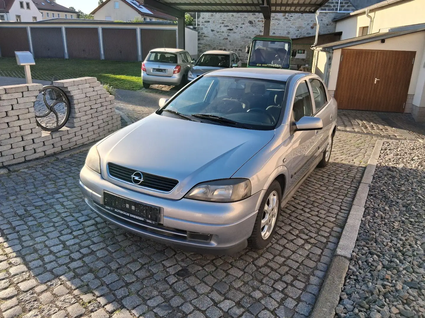 Opel Astra 1.6 16V Elegance Серебристый - 1